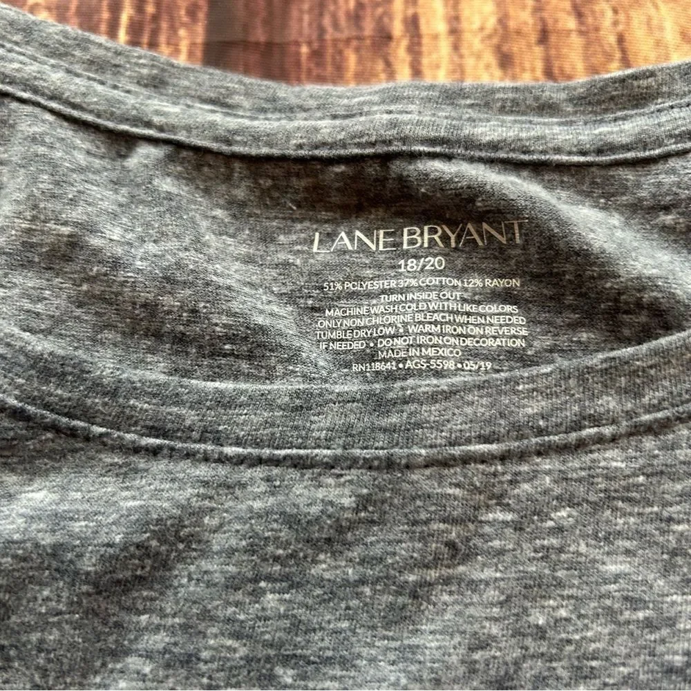 Women’s Lane Bryant Living My Best Life Floral Blue Top size 18/20 - Picture 2 of 6